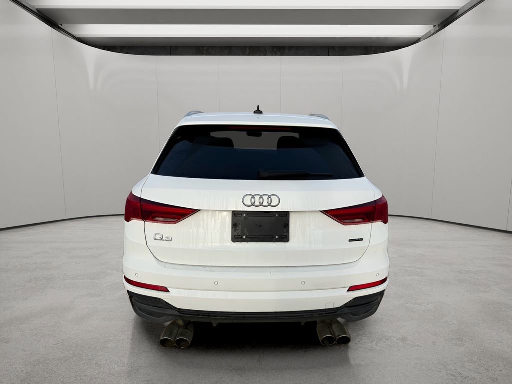 Used 2023 Audi Q3 2.0T Premium image 4