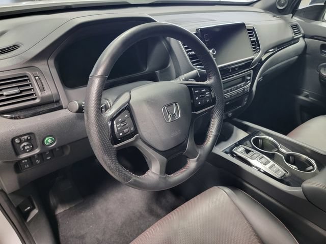 Certified 2024 Honda Ridgeline Black Edition image 12