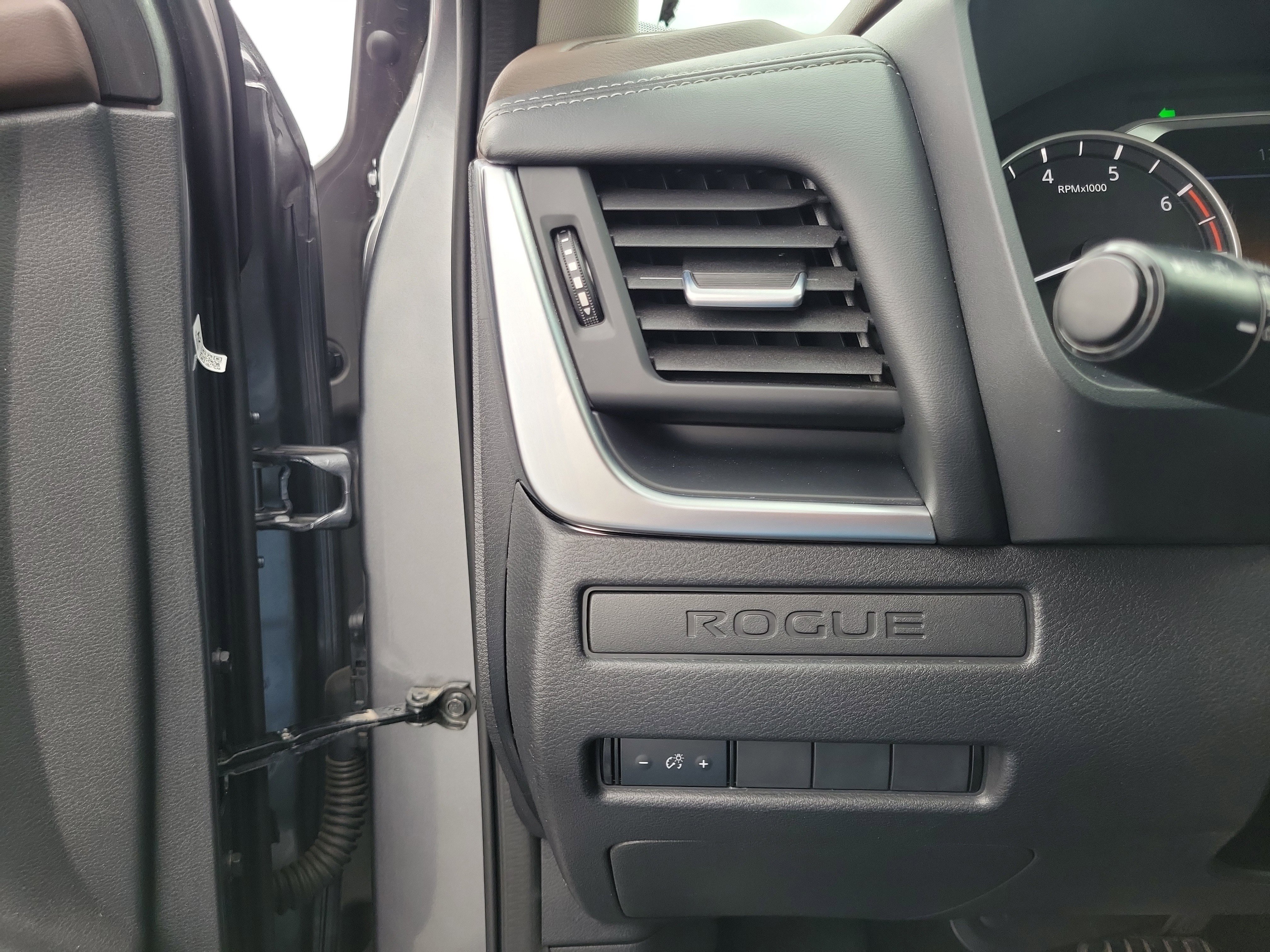 Certified 2022 Nissan Rogue S FWD image 20