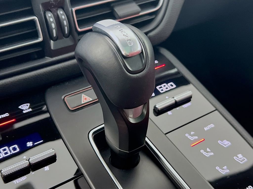 Certified 2023 Porsche Macan GTS image 19