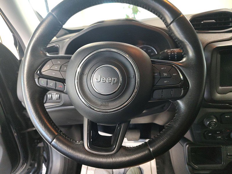 Used 2019 Jeep Renegade Altitude w/ Quick Order Package 2XM FWD image 26