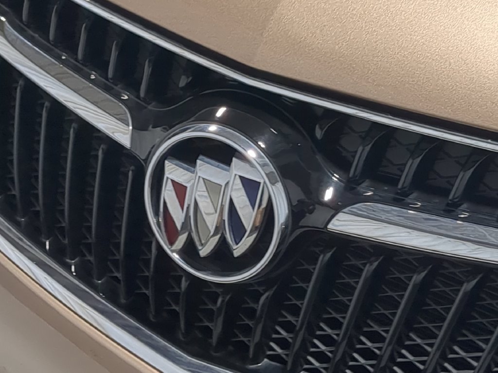 Used 2019 Buick Encore Essence FWD image 15