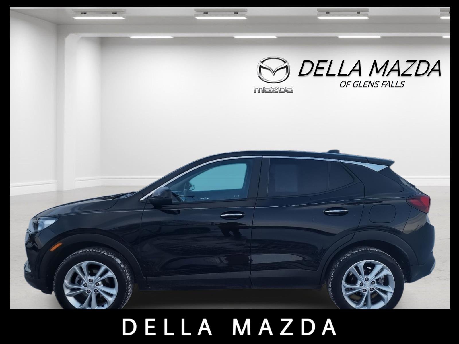 Used 2023 Buick Encore GX Preferred w/ Cold Weather Comfort Package image 1