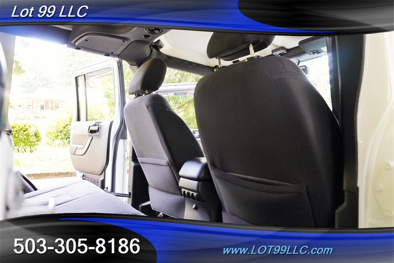 Used 2015 Jeep Wrangler Unlimited Sport w/ Quick Order Package 24S AWD/4WD image 17