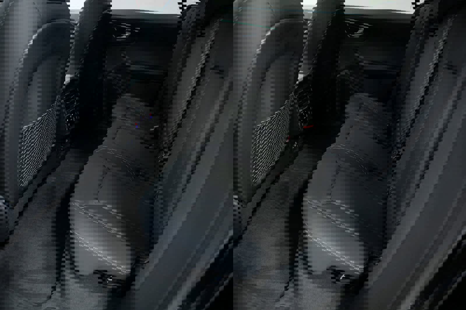 Used 2022 Audi Q8 Premium Plus image 23