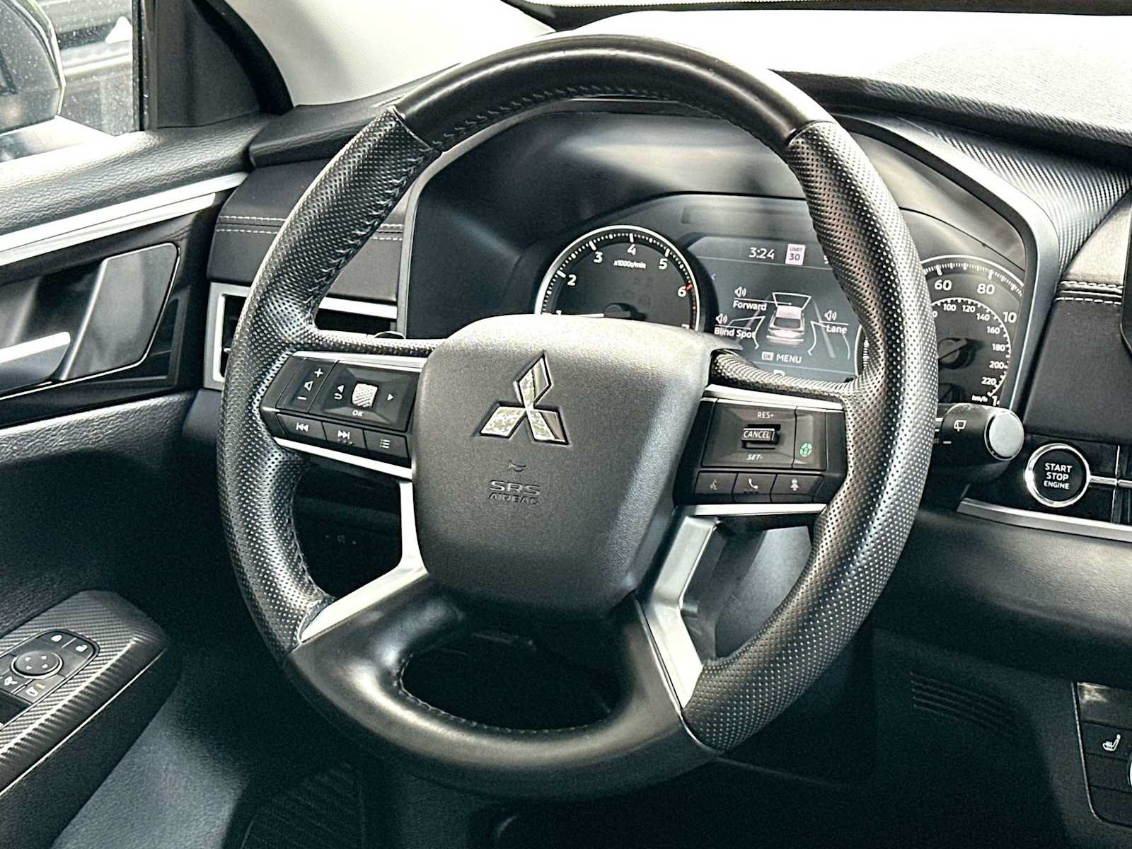 Used 2024 Mitsubishi Outlander SE FWD image 27