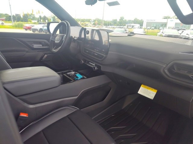 New 2026 Chevrolet Silverado EV LT image 19