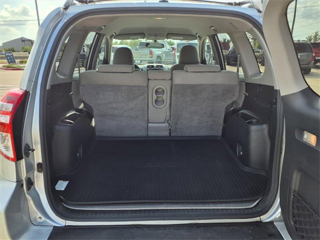 Used 2011 Toyota RAV4 2WD image 20