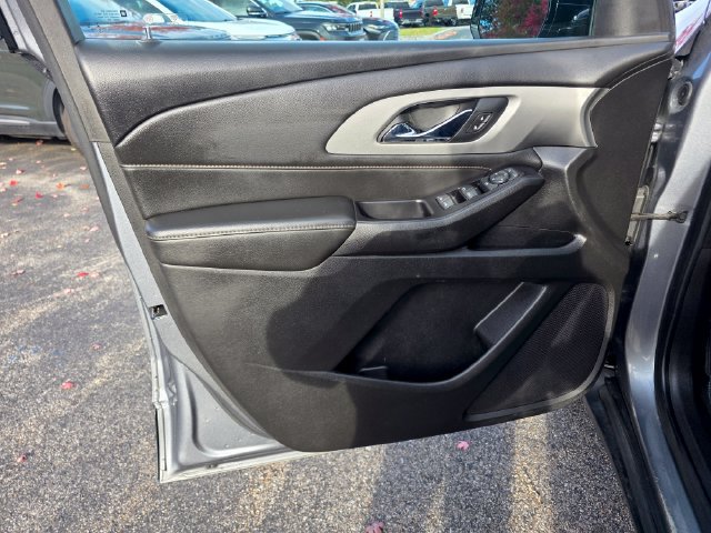 Used 2020 Chevrolet Traverse LS AWD/4WD image 21