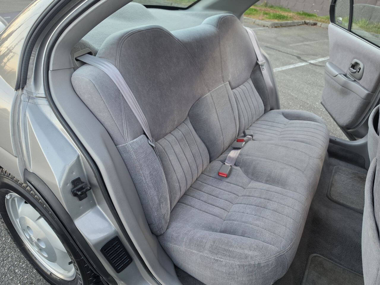 Used 1996 Chevrolet Lumina LS FWD image 44
