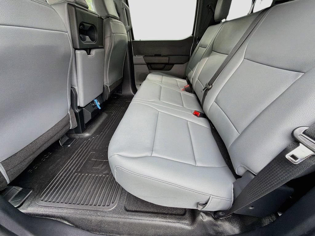 New 2026 Ford F550 4x4 Crew Cab image 20