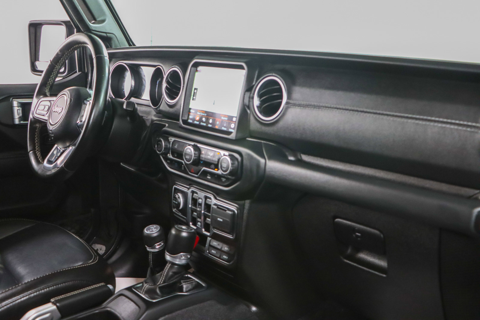 Used 2021 Jeep Wrangler Unlimited Sahara image 27