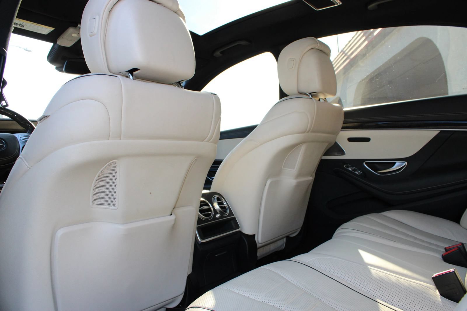 Used 2015 Mercedes-Benz S 550 Sedan image 16