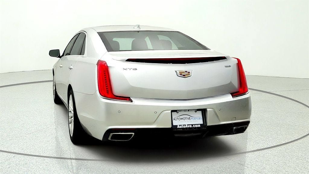 Used 2019 Cadillac XTS Luxury w/ Driver Awareness Package FWD image 6