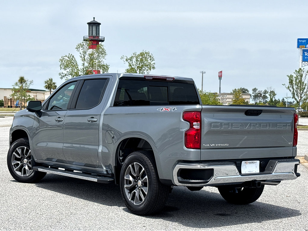 Used 2024 Chevrolet Silverado 1500 LT w/ Safety Package AWD/4WD image 26