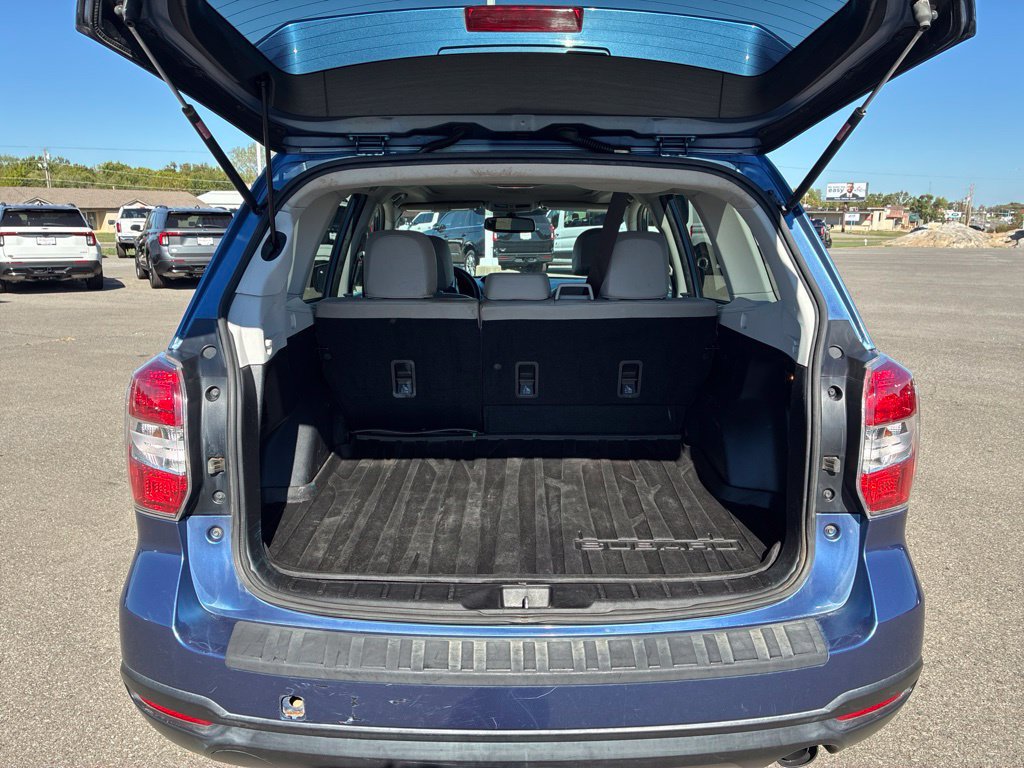 Used 2015 Subaru Forester 2.5i Limited AWD/4WD image 5