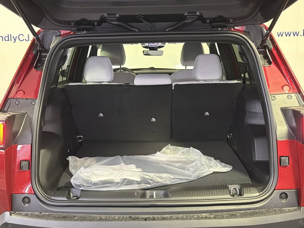 New 2026 Jeep Cherokee Laredo AWD/4WD image 8