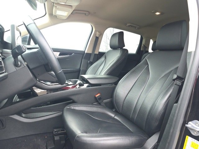 Used 2023 Lincoln Nautilus AWD image 9