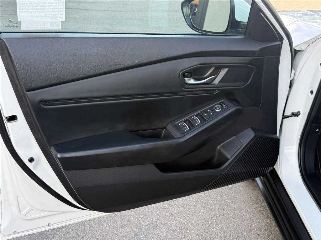 Used 2024 Honda Accord EX image 9