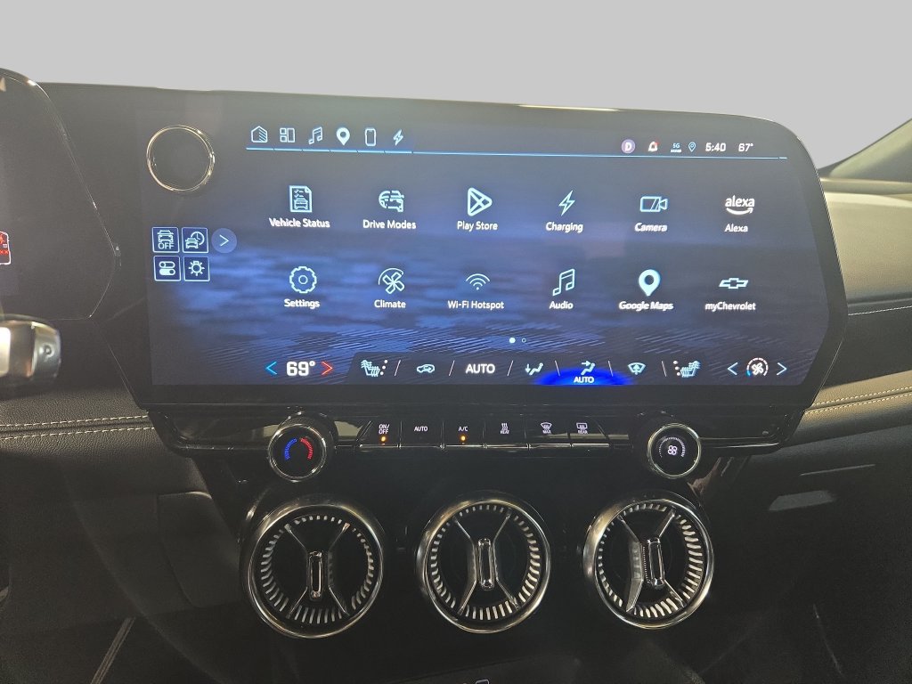 Used 2024 Chevrolet Blazer EV LT AWD/4WD image 22