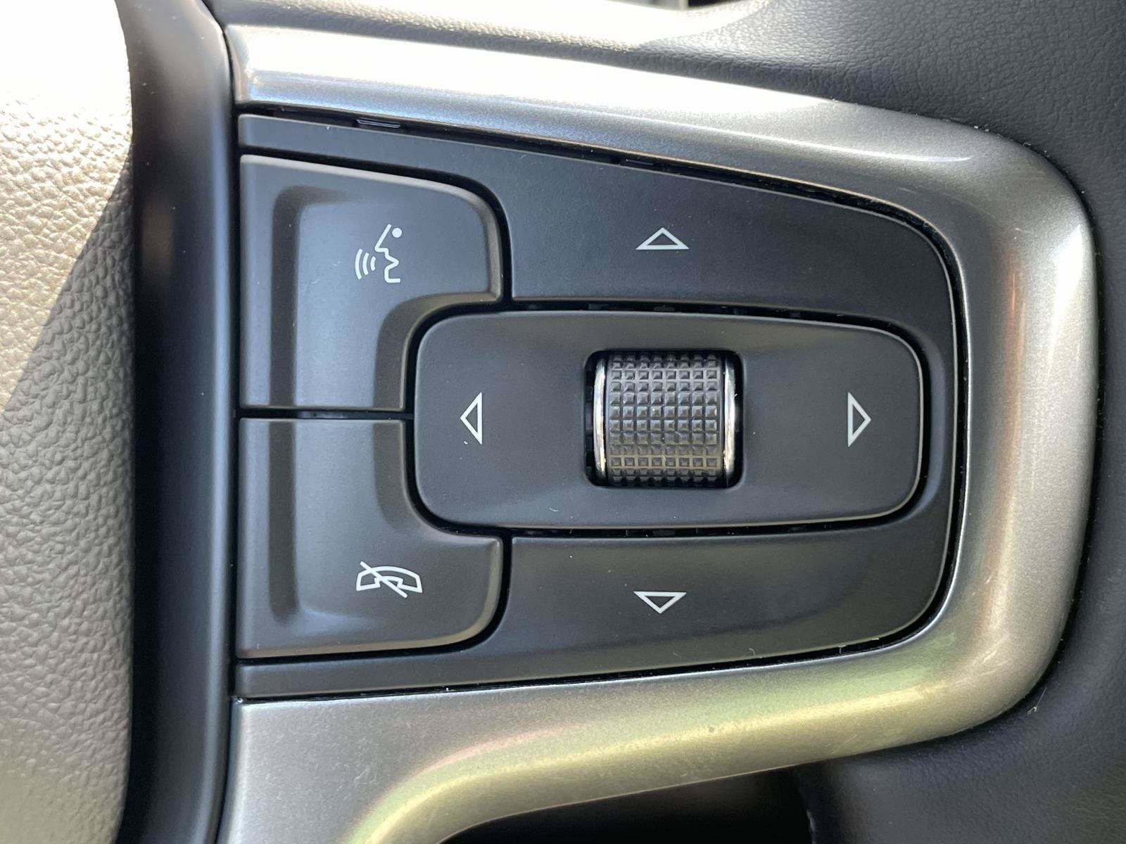 Used 2023 Chevrolet Silverado 1500 LT Trail Boss w/ LT Trail Boss Premium Package AWD/4WD image 22