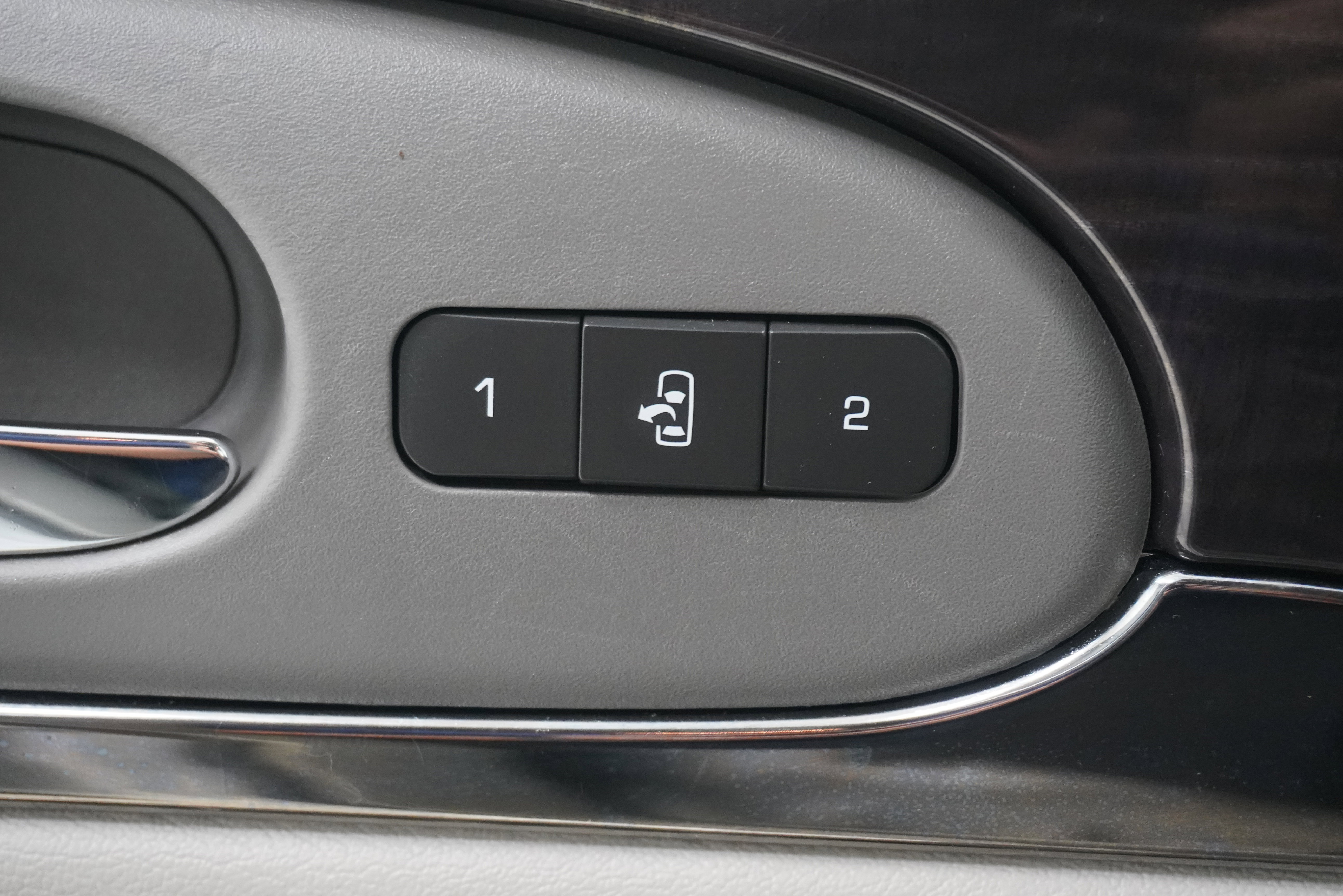 Used 2015 Buick Enclave Leather image 16