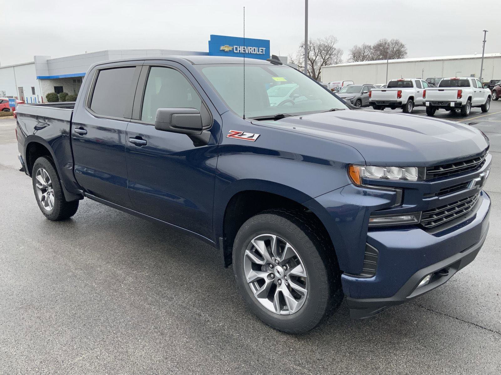 Used 2021 Chevrolet Silverado 1500 RST image 2