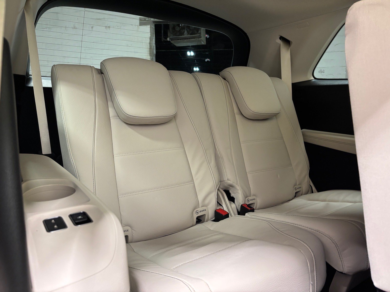 Used 2024 Mercedes-Benz GLS 450 4MATIC image 38