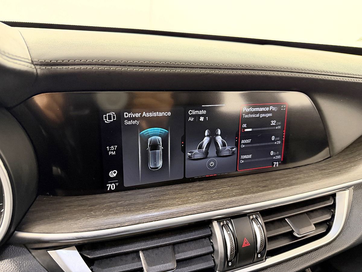 Used 2021 Alfa Romeo Stelvio Ti w/ Premium Package image 30