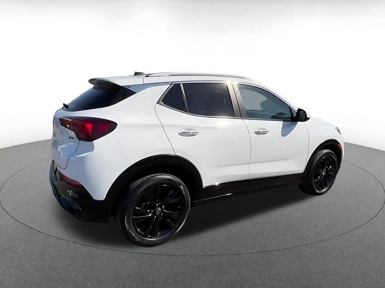 Used 2024 Buick Encore GX Sport Touring AWD/4WD image 14