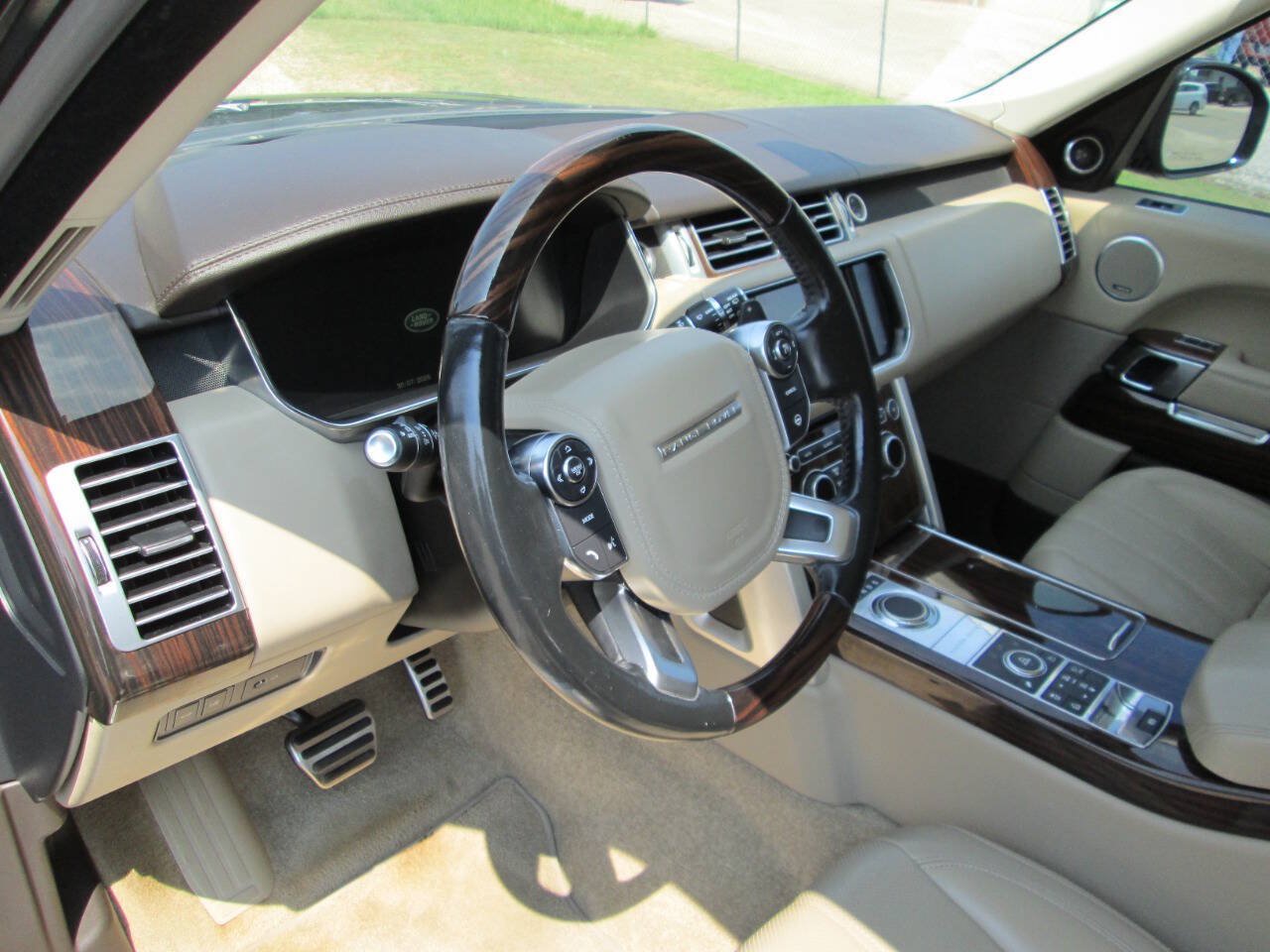 Used 2016 Land Rover Range Rover Long Wheelbase Supercharged AWD/4WD image 31