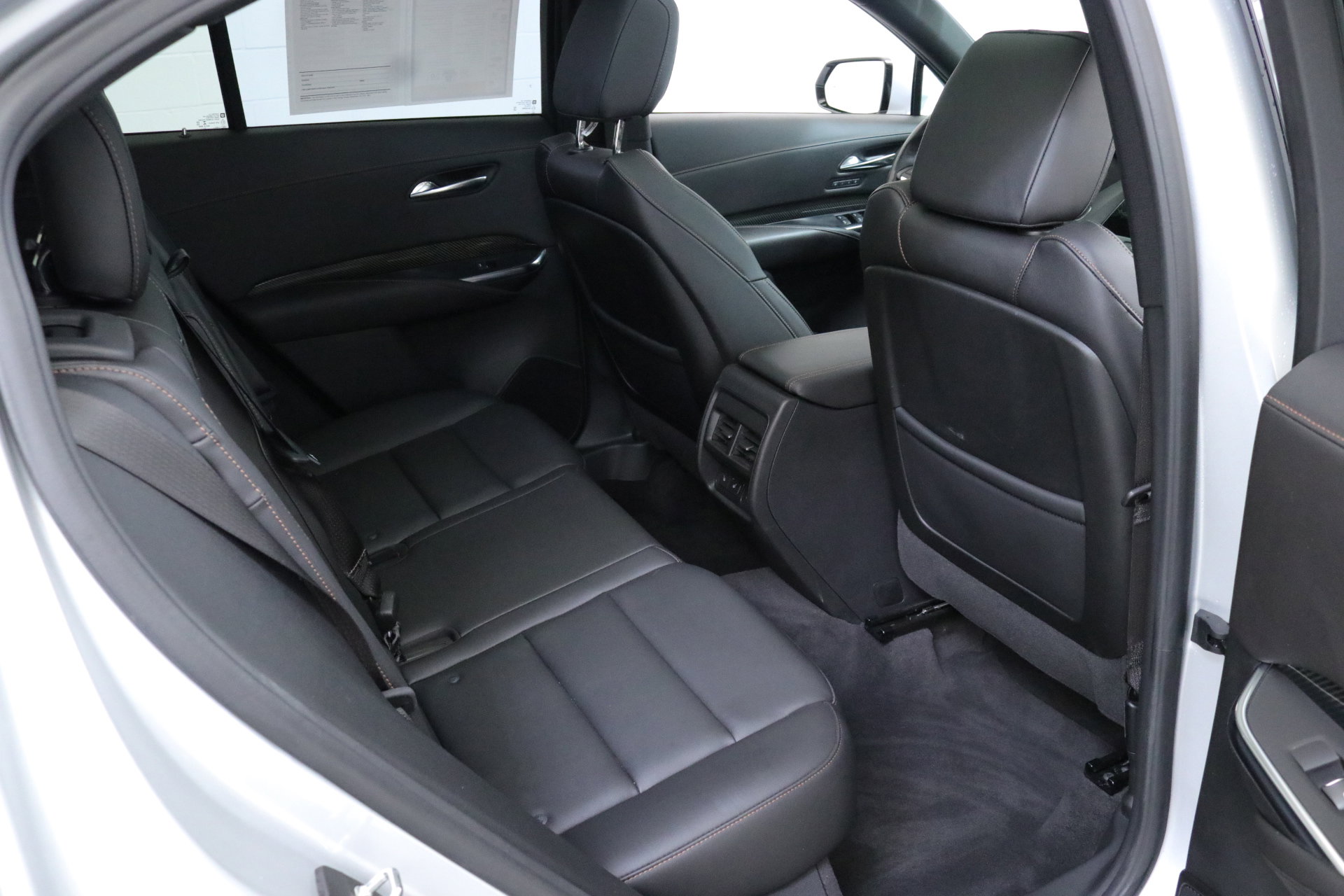 Used 2022 Cadillac XT4 Sport w/ Cold Weather Package image 30