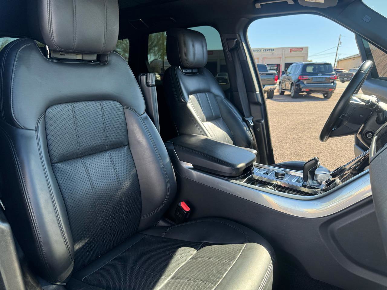 Used 2020 Land Rover Range Rover Sport HSE image 46