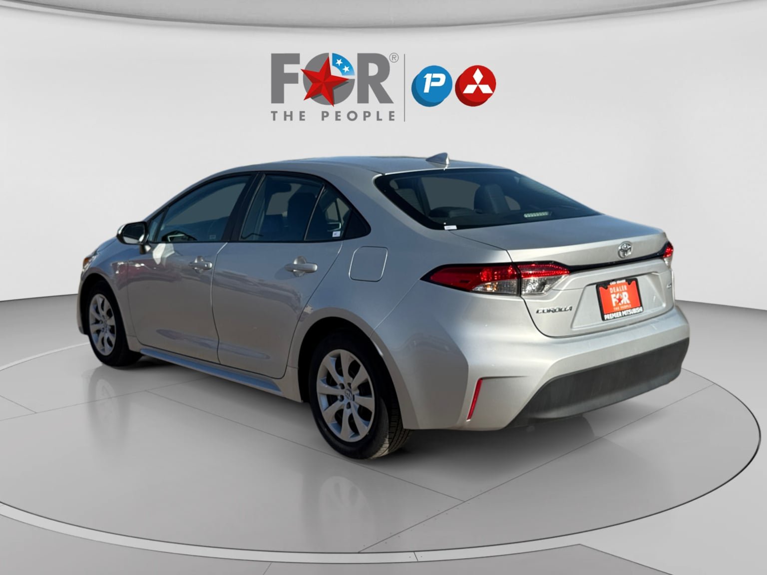 Used 2025 Toyota Corolla LE FWD image 3