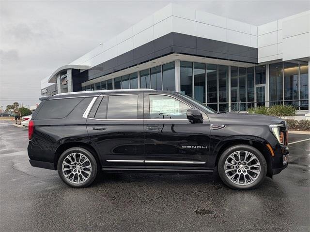 New 2026 GMC Yukon Denali w/ Denali Reserve Package image 3