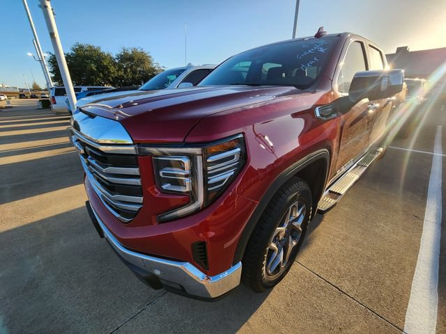 Used 2025 GMC Sierra 1500 SLT RWD image 3