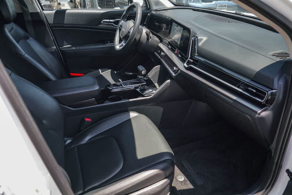 Certified 2025 Kia Sportage EX FWD image 15