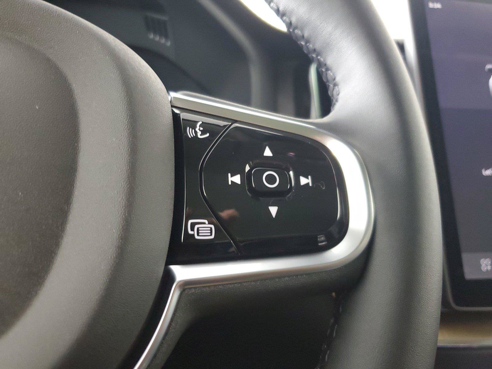 New 2027 Volvo XC60 B5 Ultra AWD/4WD image 26