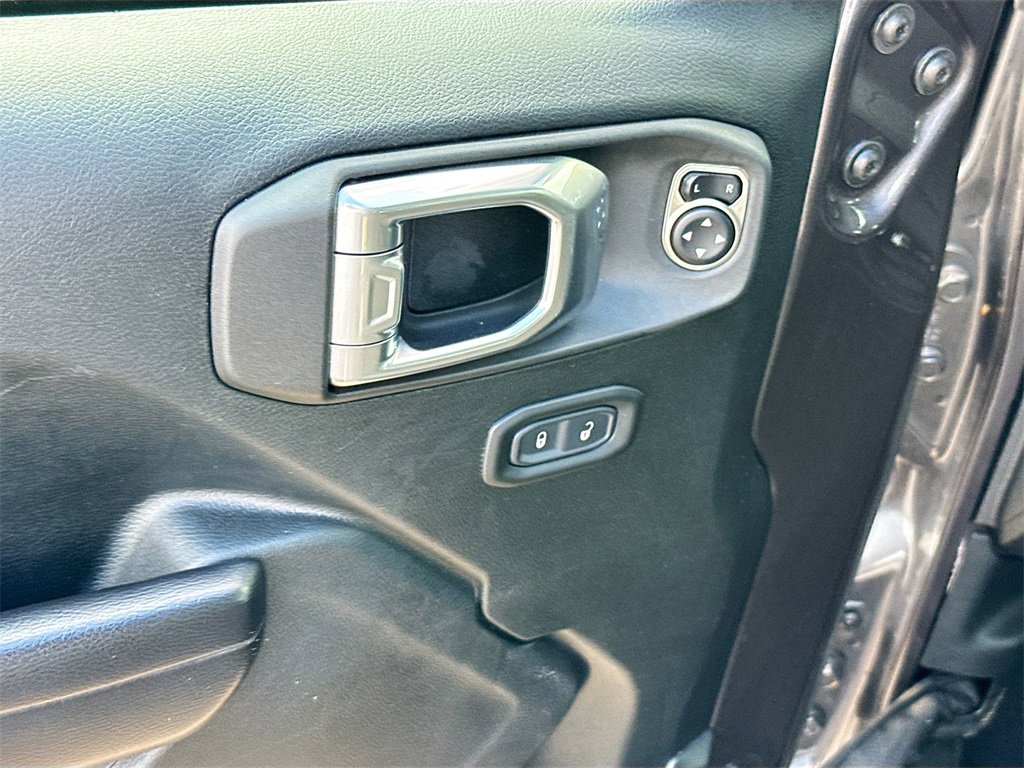 Used 2021 Jeep Wrangler Unlimited Sport image 18