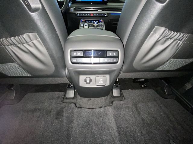 Used 2024 Hyundai Palisade Calligraphy image 30