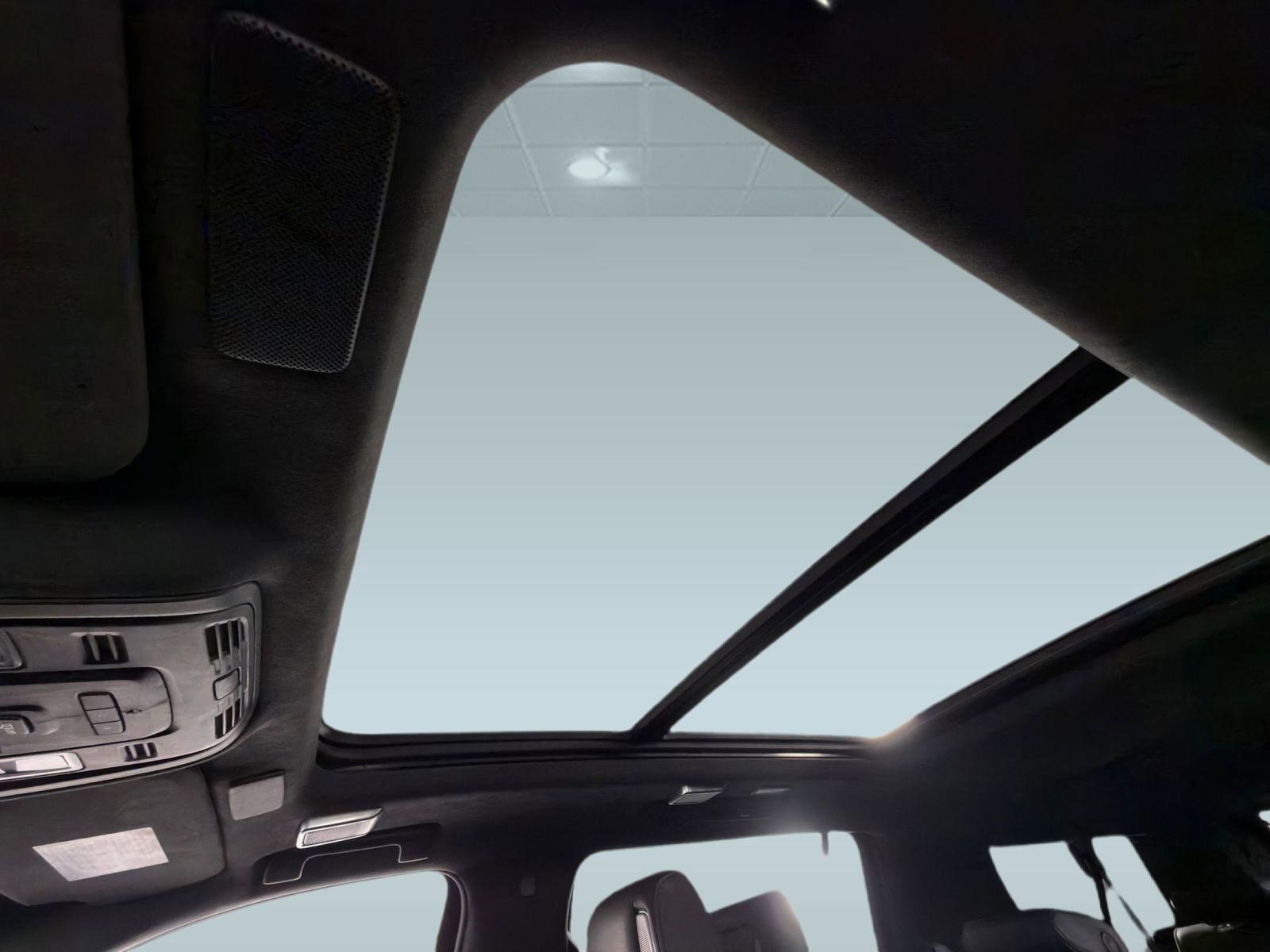 Used 2023 Cadillac Escalade ESV Sport Platinum image 14