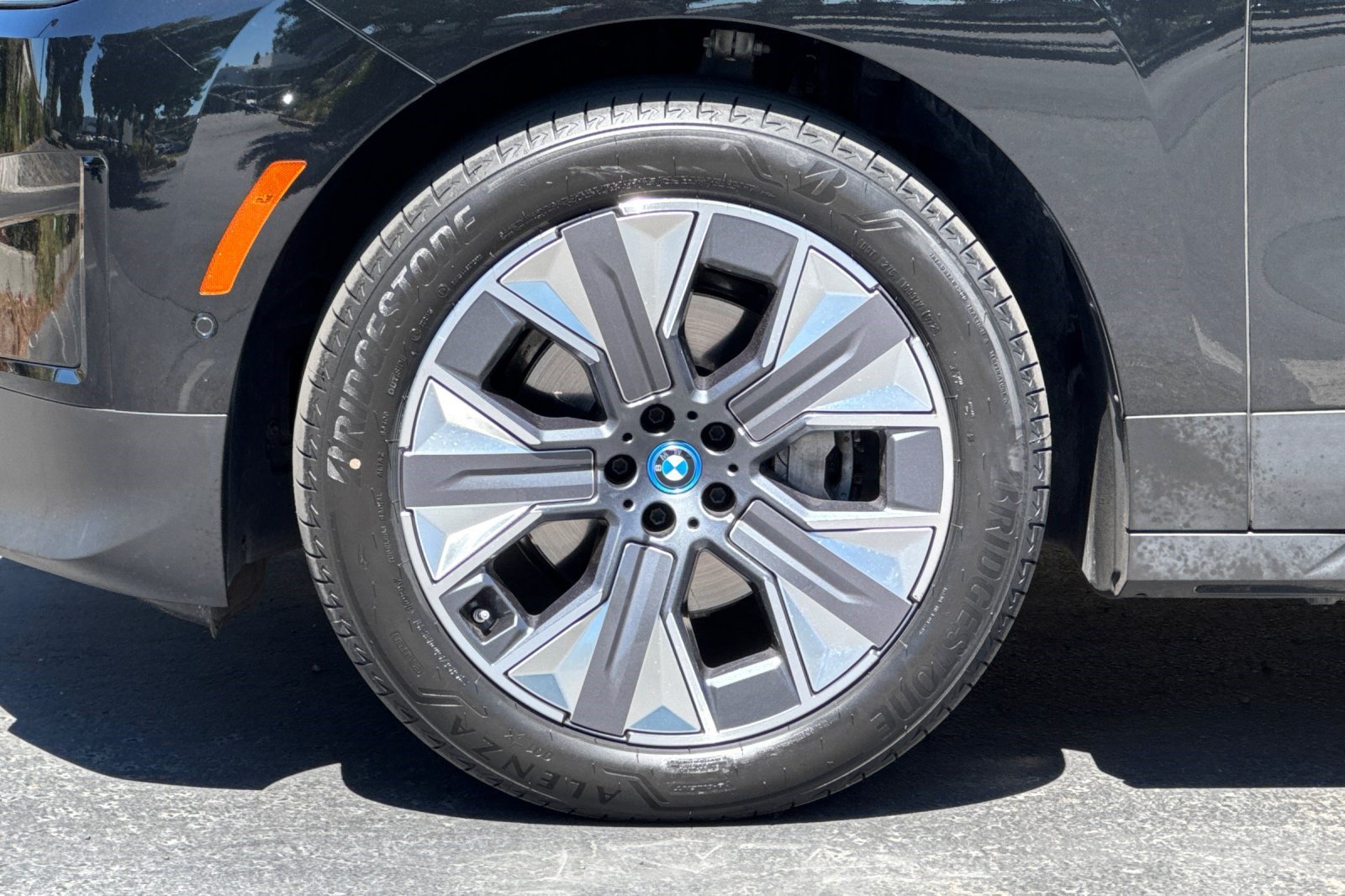 Certified 2024 BMW iX xDrive50 w/ Convenience Package AWD/4WD image 39