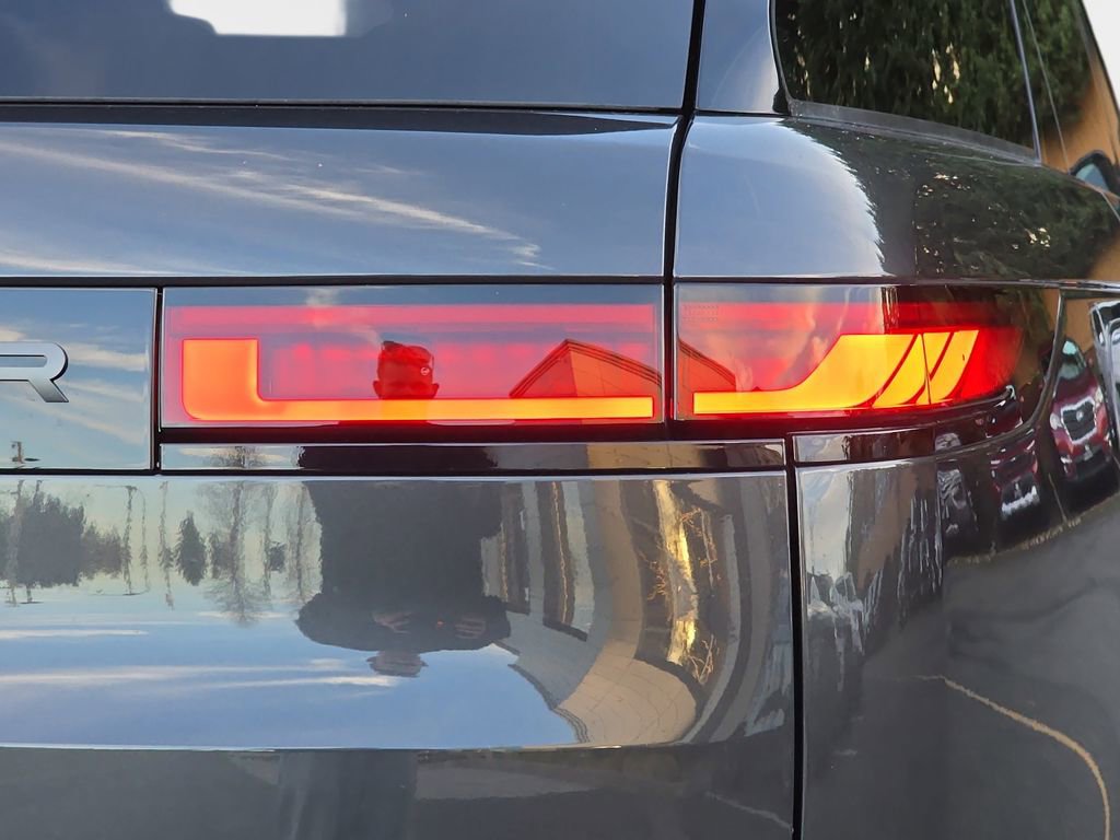 New 2026 Land Rover Range Rover Sport Dynamic SE AWD/4WD image 35