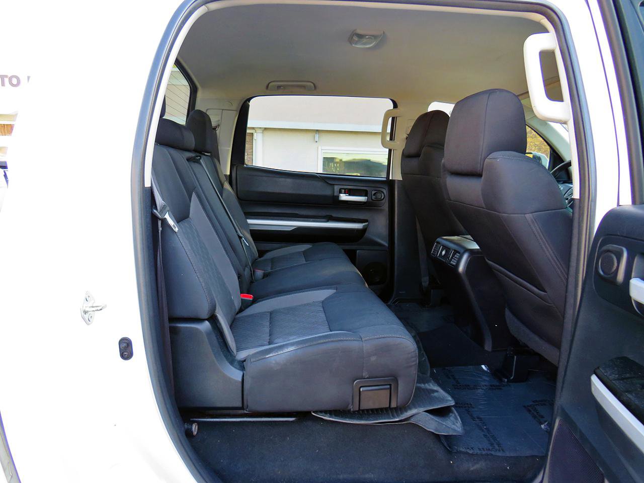 Used 2014 Toyota Tundra SR5 w/ SR5 Upgrade Package image 17