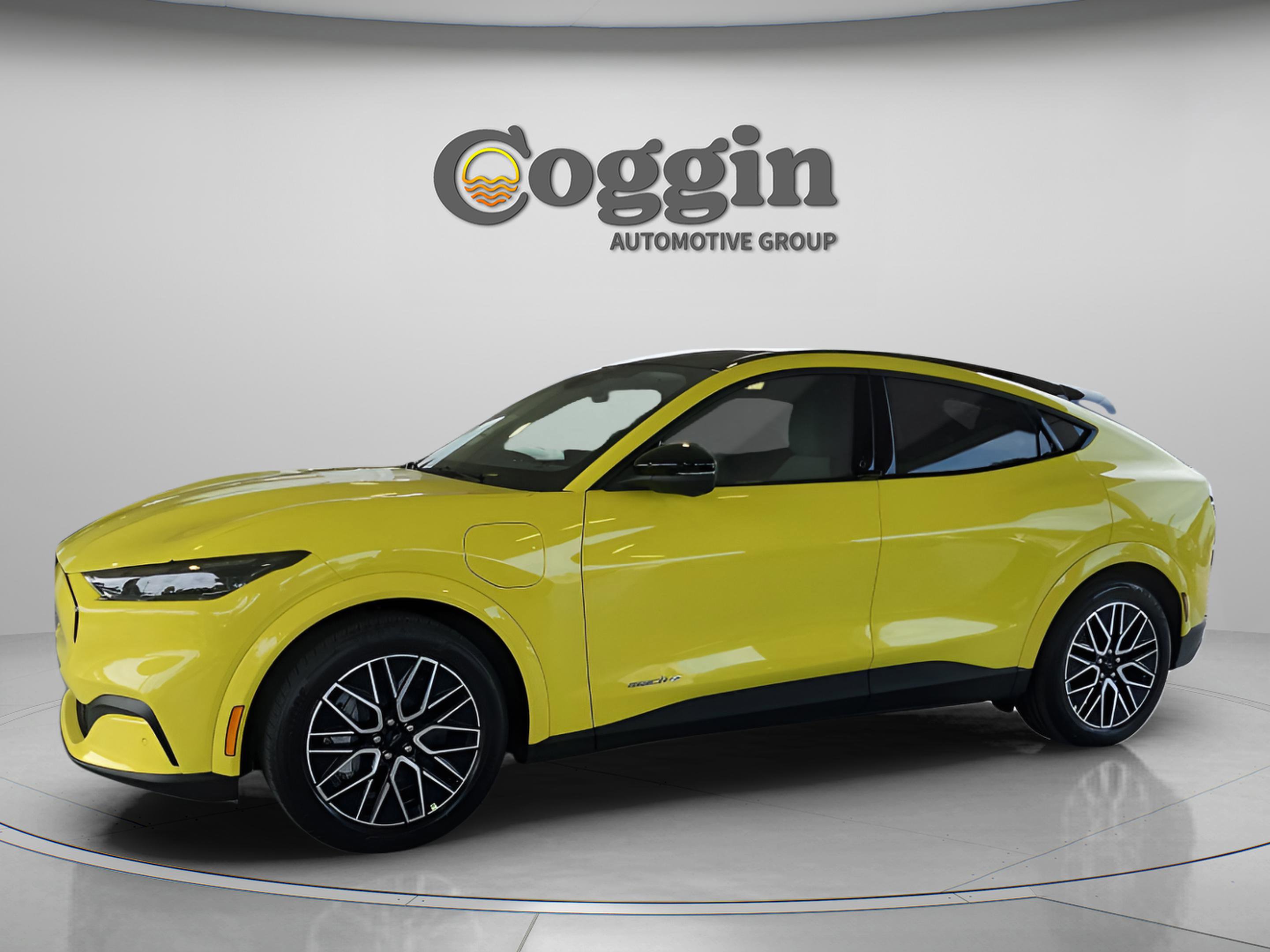 New 2025 Ford Mustang Mach-E Premium image 1