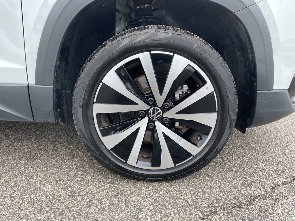 Used 2024 Volkswagen Taos SE image 51