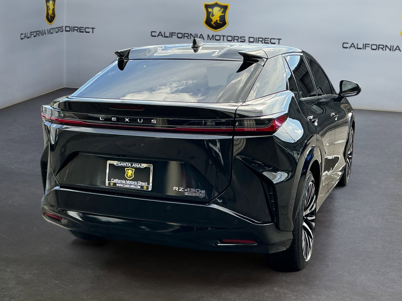 Used 2023 Lexus RZ 450e Premium w/ Accessory Package (Z1) image 5