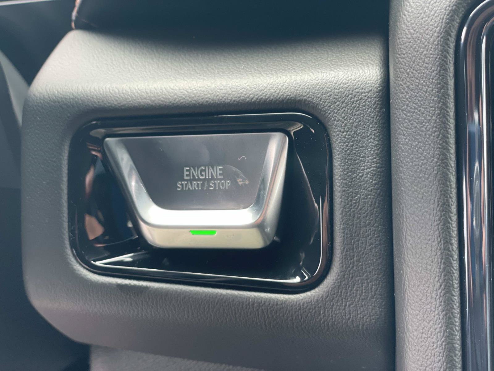 New 2026 GMC Yukon XL AT4 w/ AT4 Premium Package AWD/4WD image 16