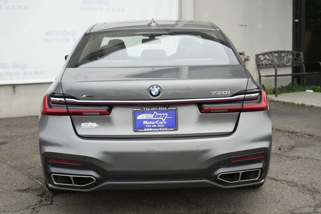 Used 2016 BMW 750i xDrive AWD/4WD image 11