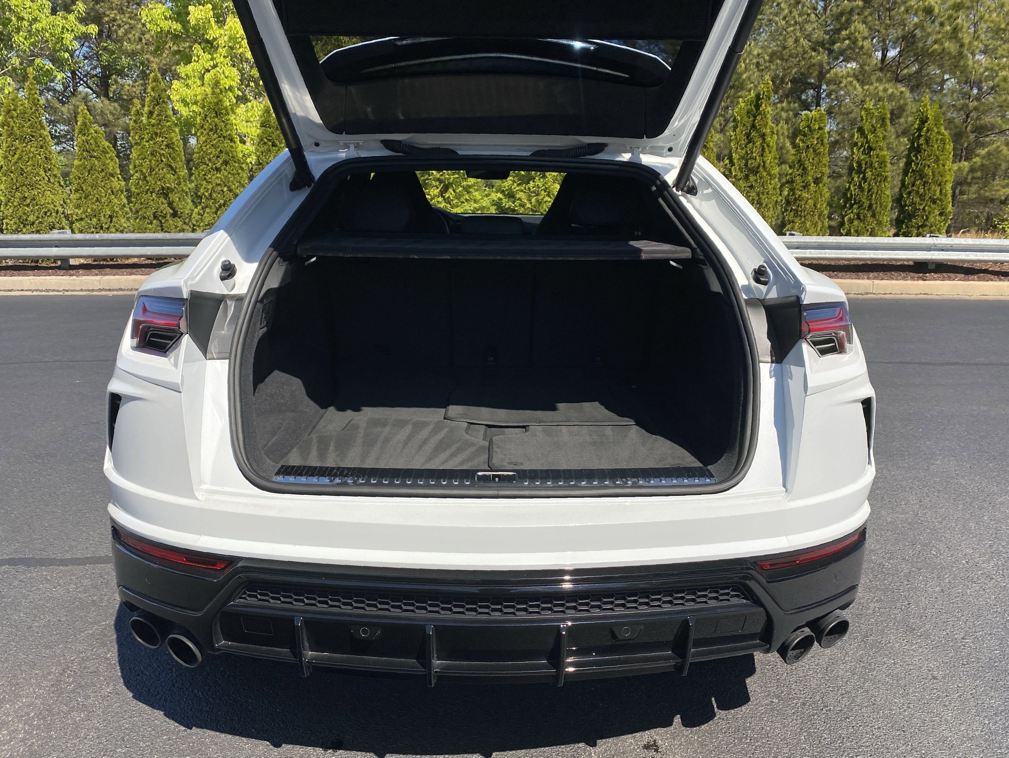 Used 2022 Lamborghini Urus AWD/4WD image 52